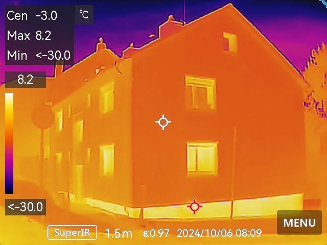 Thermographie eines sanierten Mehrfamilienhauses